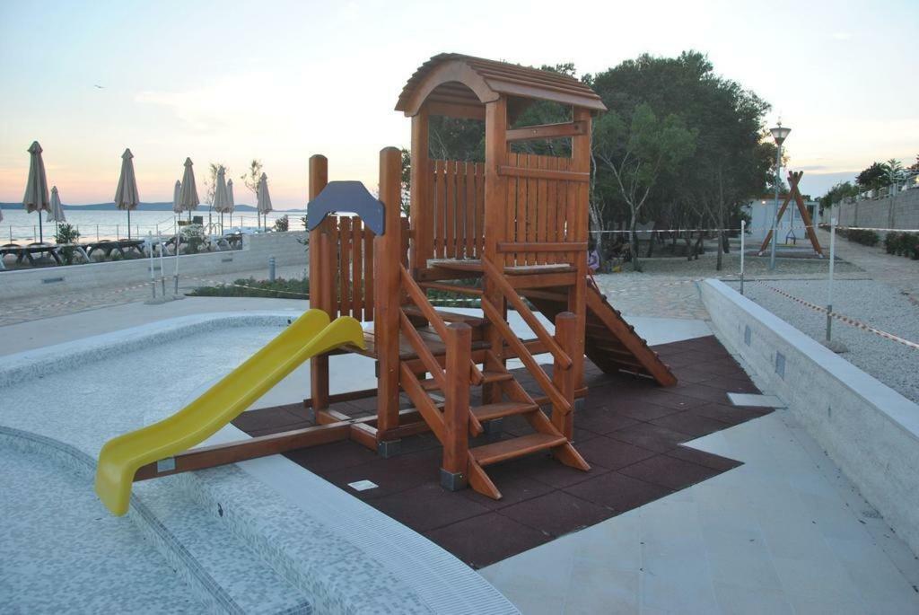 Apartmani Astrado Petrcane Εξωτερικό φωτογραφία