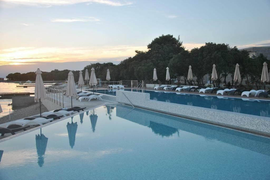 Apartmani Astrado Petrcane Εξωτερικό φωτογραφία